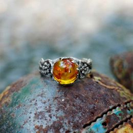 Cluster Rings Vintage Boho Tibetan Waterdrop Amber For Women Retro Design Ancient Silver Carved Flower Ring Luxury Anniversary Gift