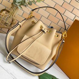 2021 luxury designer bag fashion lady messenger handbag women genuine leather classic shoulder bags money postage bucket messengers handbags