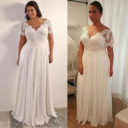 Tamanho Chiffon Plus Vestidos de noiva 2021 Mangas curtas de renda de pescoço de pescoço Aplicação