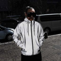 Men Night full reflective Windbreaker Mesh reflective hooded jacket Streetwear hip hop Casual baseball Coats reflective clothing X0621