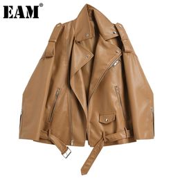 [EAM] Loose Fit Pu Leather Brown Big Size Jacket Lapel Long Sleeve Women Coat Fashion Spring Autumn 1DE0636 211014