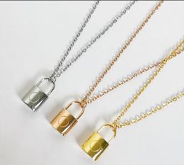 2022 designer jewelry women pendant necklace gold lock pendant necklace for men elegant silver chain necklace and earrings bracelets suit