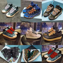 2022 Designer Thick soled fashion men's and women's casual shoes High quality Yuntiree knit hip dance sneaker Colour luxury oversized lightweight size 35-45