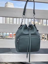 HBP Classic Fashion cintura portabagagli piccola borsa a tracolla Leisure Baitao Borsa a botte d'acqua Deluxe di grande capacità Qualità Real Cortex 1BA212