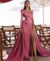 Arabic One Shoulder Long Sleeves Mermaid Evening Dresses Side Split Court Train Satin Formal Prom Gowns Robe De Soiree