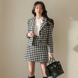 Autumn Winter Tweed Wool 2 Piece Set Women Houndstooth Plaid Skirt Female Blazer Jacket Coat + Bodycon Suit 210529