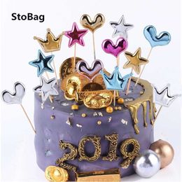 StoBag 50pcs Happy Birthday Cake Decoration Plugin/Card Colour Wedding Baby Shower Celebrate Heart/Star/Crown Cake Toothpicks 210602