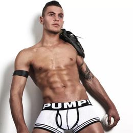 Hombres en Ropa Interior - Belfusto Galerías Fotográficas