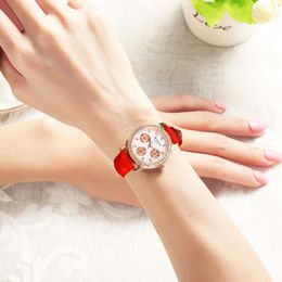 Wristwatches Gift Watch 2021 Fashion Ins Wind Diamond Bright Dial Women's Bangle
