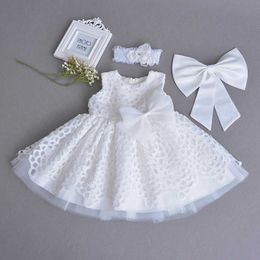 Retail Baby Girl Christening Gown Lace White Sleeveless First Birthday Day Party Dress Headband Kids Clothing 0-2Y E70106 210610