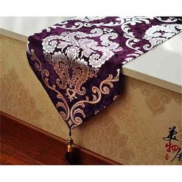 Free Handcraft Europe Style Table Runner Silver Home Decoration Tablecloth Embroidery Cloth el Villa Wedding 210708
