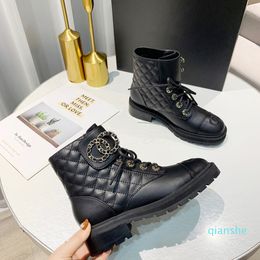 Fashion-Black chunky platform flats combat Boots low heel lace-up booties leather chains buckle women luxury designers shoes factory Footwear