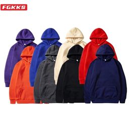 FGKKS Men's Hoodies Sweatshirt Fashion Solid Color Sports Street Jogging Men Hoodies Youth Wild Simple Hoodies Sweatshirt Male 201104