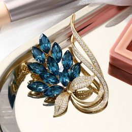 Pins, Brooches Korean For Women Austrian Crystal Brooch High-end Fashion Clothing Accessories Pin Wholesale