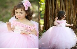 2021 Romantic 3D Floral Flower Lace Flower Girls Dresses For Wedding Blush Pink Ball Gown Tulle Big Bows Feather First Communion Dress