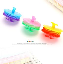With handle to remove dandruff soft glue silicone comb baby adult cleaning baby massage shampoo brush