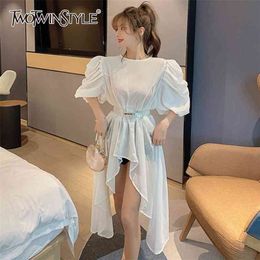 Solid Casual Shirts For Women O Neck Puff Three Quarter Sleeve Asymmetrical Hem White Slimming Blouses Female Style 210531