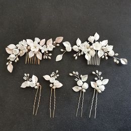 SLBRIDAL Handmade Crystal Rhinestone Freshwater Pearls Flower Bridal Comb Pin Set Wedding Hair Accessory Women Jewellery