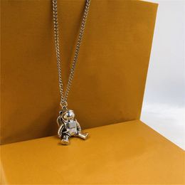 Women Men Classic Letter Necklace with Box Astronaut Fashion Silver Chain Charm Exquisite Personality Pendant Necklaces Statement Jewellery