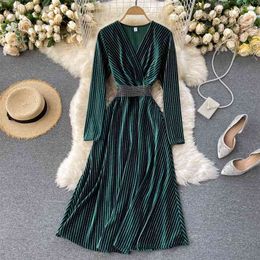 Bling Shiny Silk Stamping Velvet Dress Women's Autumn and Winter Fashion V Neck Long Sleeve Vestidos Q216 210527