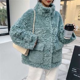 Ptslan Genuine Wool Soft Winter Button Stand Collar Jackets Real Shearing Sheep fur Coats Winter Patch PocketP5859 211122