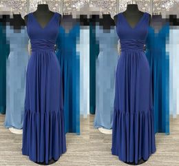 2021 Dark Blue Bridesmaid Dresses V Neck Straps Chiffon Ruched Pleats Custom Made Beach Wedding Maid of Honor Gown vestidos