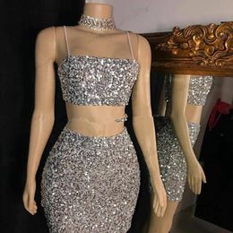 Gümüş Sequins Dantel Balo Elbise Kısa İki Adet Afrika Kokteyl Parti Vestidos Elbise Spagetti Sapanlar Örgün Giyim