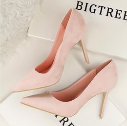 Cheap Light Pink Dress Black Heels with 
