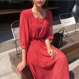 Mozulev Vintage Square Collar Dot Print Women A-line Dress Short Sleeve Summer Chiffon Female Dress Red Vestidos femme 210309