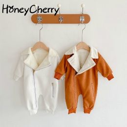 Warm plus velvet long-sleeved suede coveralls climbing long Romper baby boy winter clothes 210309