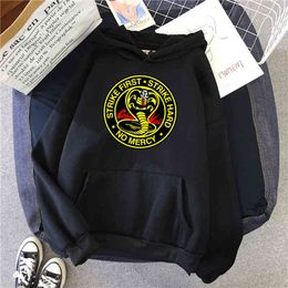 Hoodies Man Cobra Kai Print Man Sweatshirt Oversize Fleece Casual Hoodie Sweatshirts Mens Fashion Hoody Hip Hop Punk Sweatshirts H1227