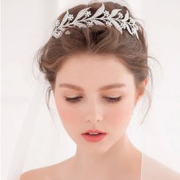 2021 Wedding Crown Alloy Stunning Crystal Leaves Tiara Hair Vine Wedding Headband Hair Accessories Bridal Tiaras Hair Jewelry J0121