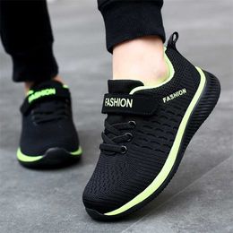 Fashion Kids Sport Shoes Boys Hook&Loop Running Sneakers Breathable Mesh Casual Sneakers Children Walking Shoes 5-12 Years 211022