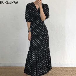 Korejpaa Women Dress Summer Korean Chic Female Retro Temperament V-Neck Polka Dot Lace-Up Pleated Hem Vestidos 210526