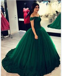 2022 Esmeralda Verde Off Shoulder Encaje Quinceañera Vestidos de fiesta Vestido de bolas Apliques Corset Back Sweet 16 Vestido para Chicas Fiesta