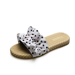 Canvas Small Dots Folds designer Summer Slippers Shoe Slip on Flat Flip Flops Outdoor Slides Light Beach Sandals 210928