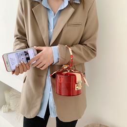 Transparent Tote Bags For Women 2020 Summer Fashion Handbags Scarves Design Hand Bag Lady Cute Handbag