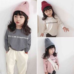 Autumn korean style baby girls cotton letters printed fashion T shirts kids loose casual Tees children base clothes tops 210708