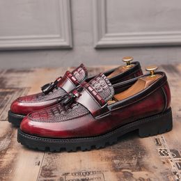 Men Loafers Moccasins Slip On Single Shoes Big Size 38-45 Red High-grade Leather Driving Wedding Boat Shoes For Men