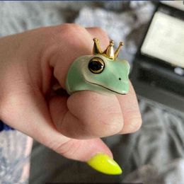 New Style Cute Green Queen Frog Rings Shape Trendy Punk Gothic Hip Hop Wedding Animal Ring G1125