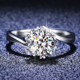 Excellent Cut Diamond Colour Good Clarity Miossanite Snowflake Ring 100% Sivler 925 Jewellery