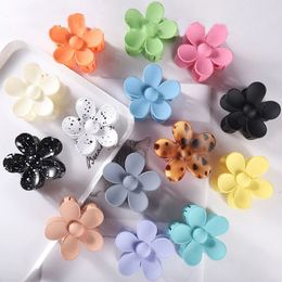 Colorful Flower Hair Clip Claw Cute Large Resin Acrylic Clamps Ink Hairpin for Women Hair Accessories Headwear