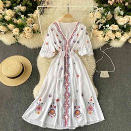 Women Fashion Bohemian Embroidery V-neck High Waist Lace Up Short Sleeve Holiday Beach Dress Elegant Vestidos R704 210527