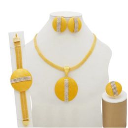 bracciali gioielli d'oro per le donne Sconti Set di gioielli color oro per le donne africane da sposa nuziale regali del partito collana braccialetto bracciale orecchini anello Arabia Saudita Gioielli