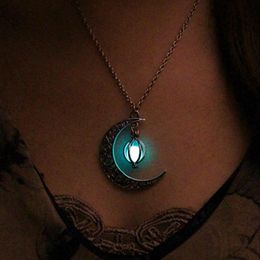 Pendant Necklaces Neo Gothic Glowing In The Dark Moon Necklace Women Pumpkin Lantern Charm Luminous For Halloween Jewellery Gifts