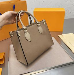 2021 luxurys designers bags Fashion Graffiti Handbag Slanting Cross Bag Extra Capacity Shopping Bag 25cm