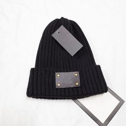 Hot selling Winter designer beanie men women leisure knitting beanies patchwork head cover cap outdoor lovers fashion knitted cotton hats