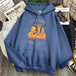 Sloth Stay Home and Chill Print Hoodies Man Harajuku Fleece Pocket Sweatshirt Mens Cartoons Fashion Hoody Anime Hip Hop Hoodies H1227