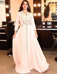 Elegant Pearl Pink Moroccan Kaftan Evening Dresses v neck Long Prom Dress 2021 Embroidery A-Line Full Sleeve Arabic Muslim Formal Gowns