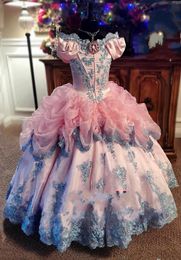 Vintage Ball Gown Pink Quinceanera Dresses Off Shoulder Ruffle Lace Appliques Floor Length Sweet 16 Dress Lace-up Plus Size Princess Prom Party Gowns